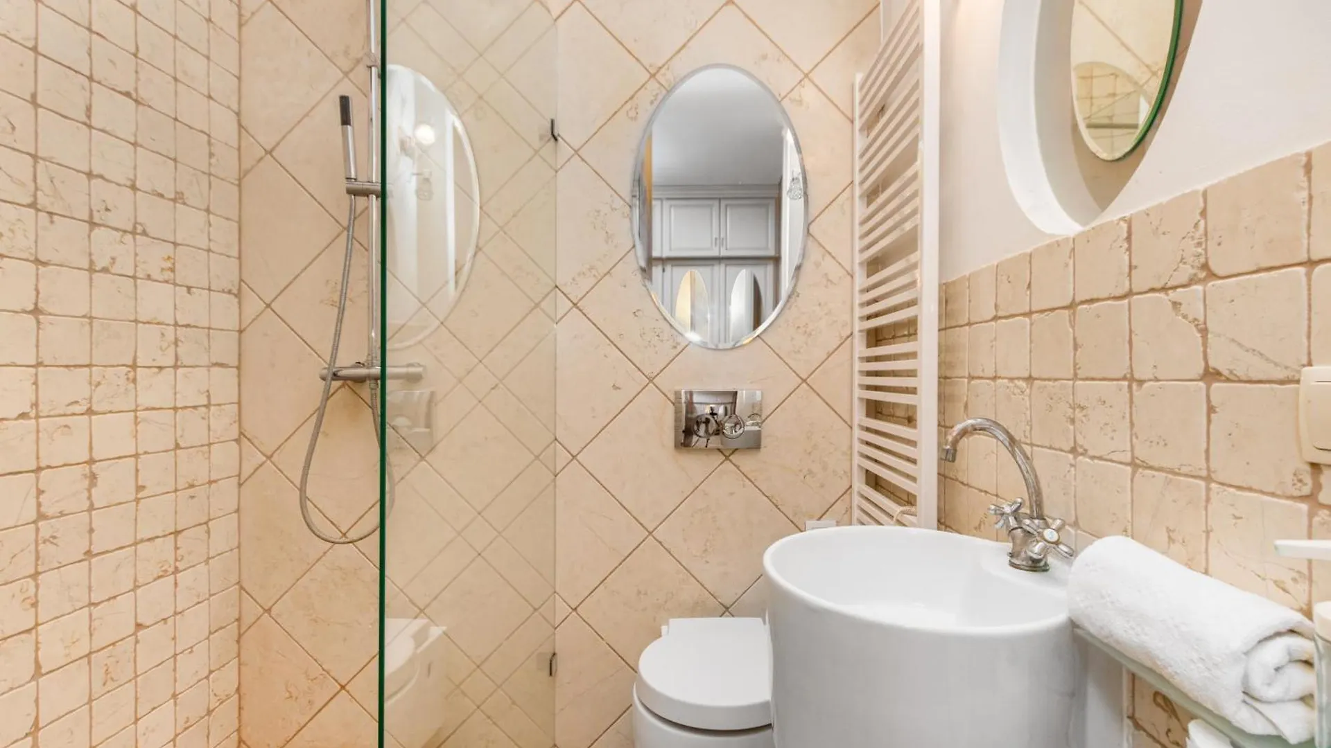 Apartment Celna 2/4 By Homeprime Warsaw